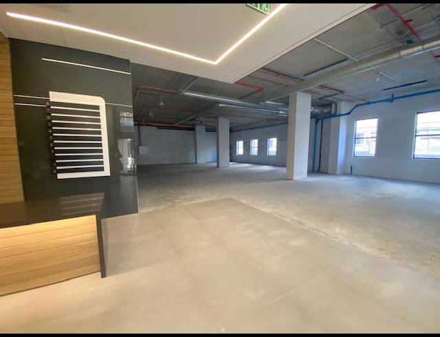 112M² RETAIL TO LET IN CLAREMONT